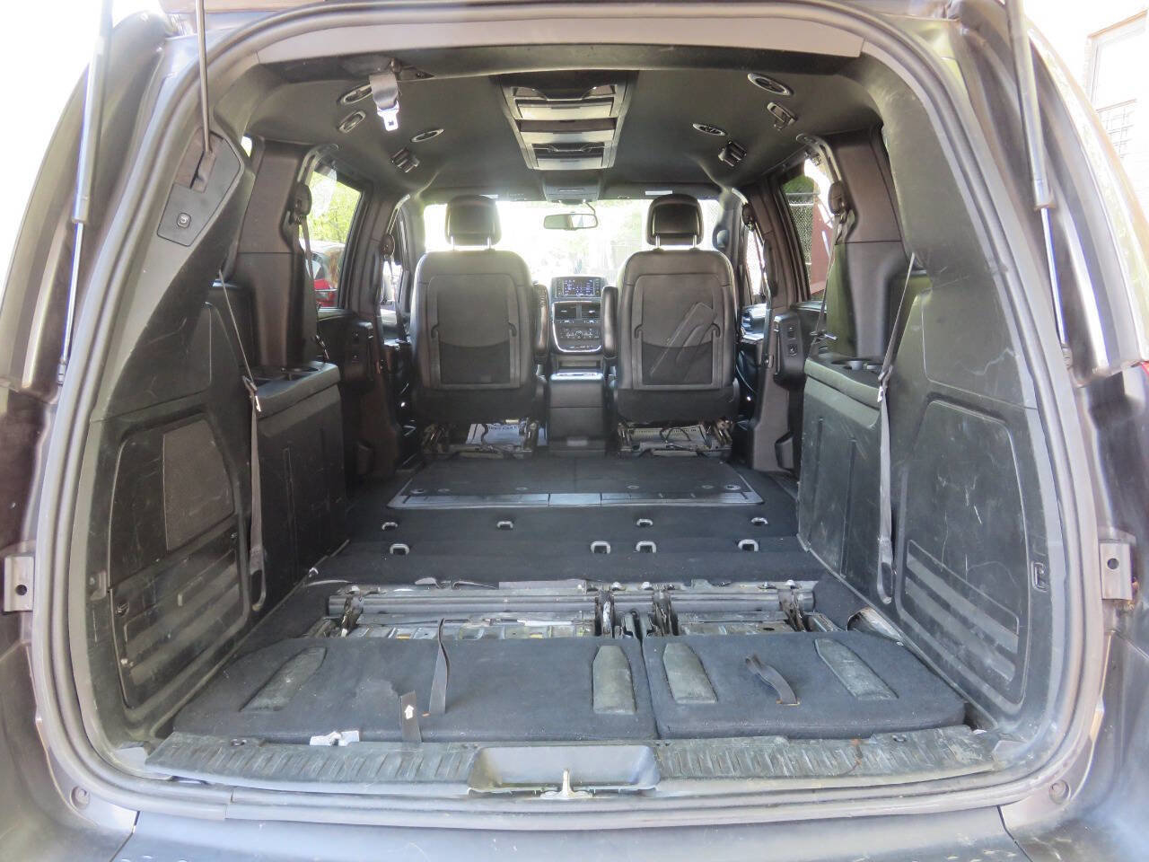 Used 2018 Dodge Grand Caravan GT FWD image 28