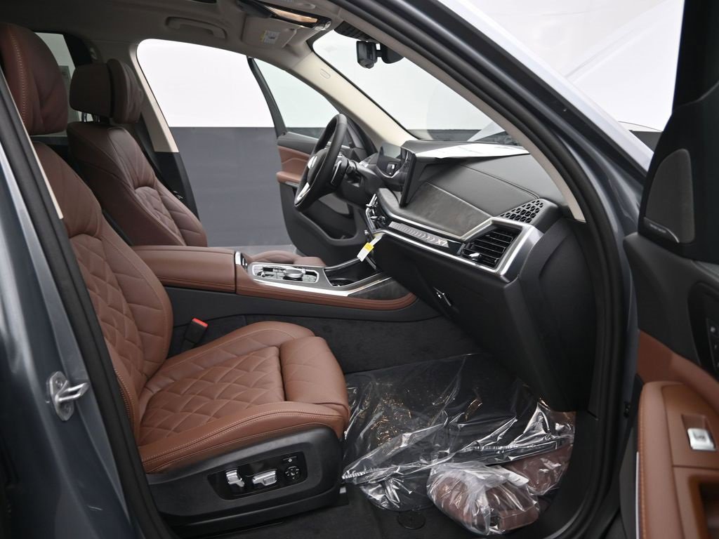 New 2026 BMW X7 xDrive40i image 27