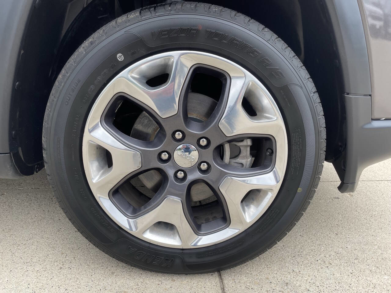 Used 2020 Jeep Compass Limited image 10