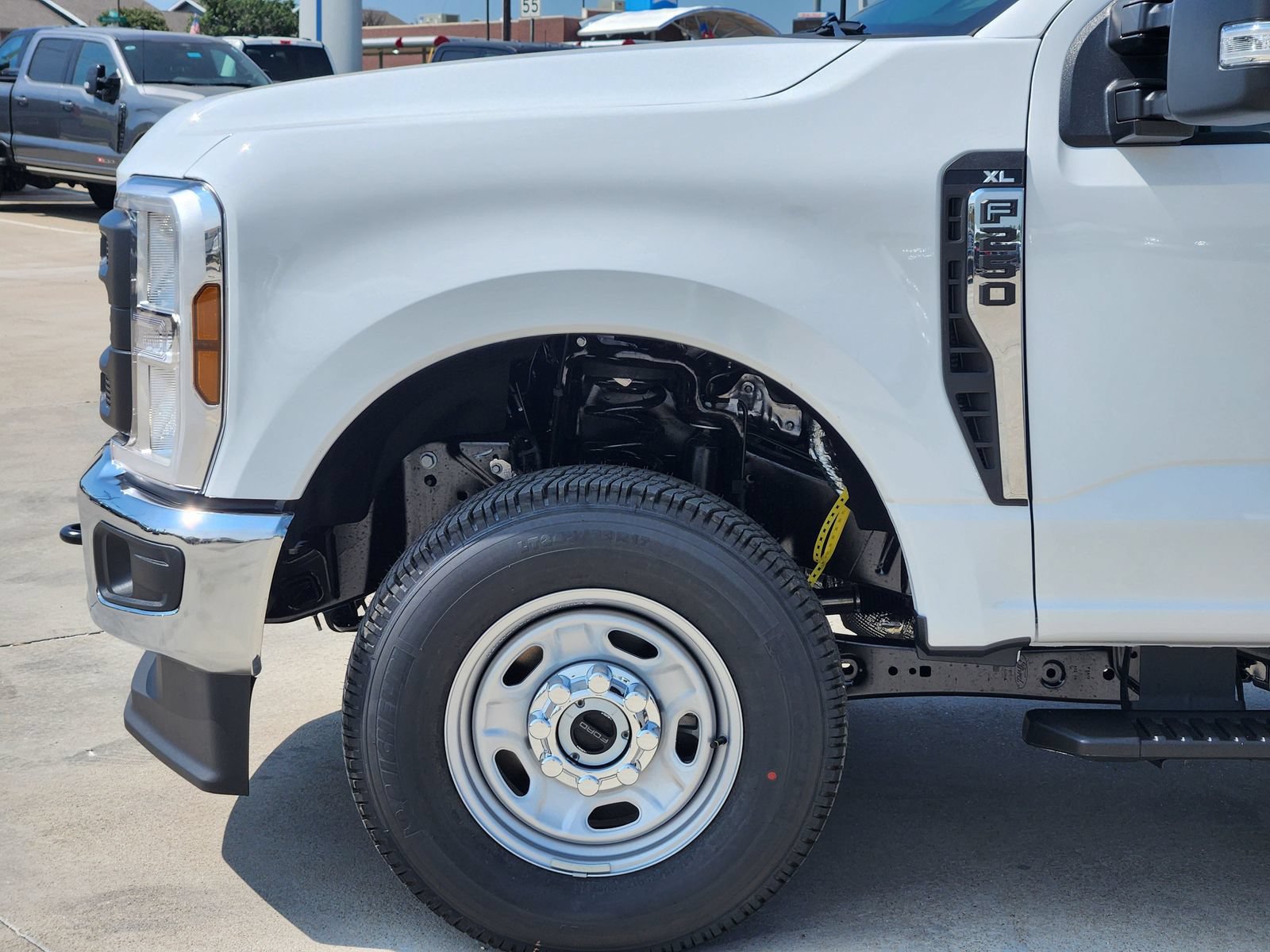New 2026 Ford F250 XL w/ FX4 Off-Road Package AWD/4WD image 11