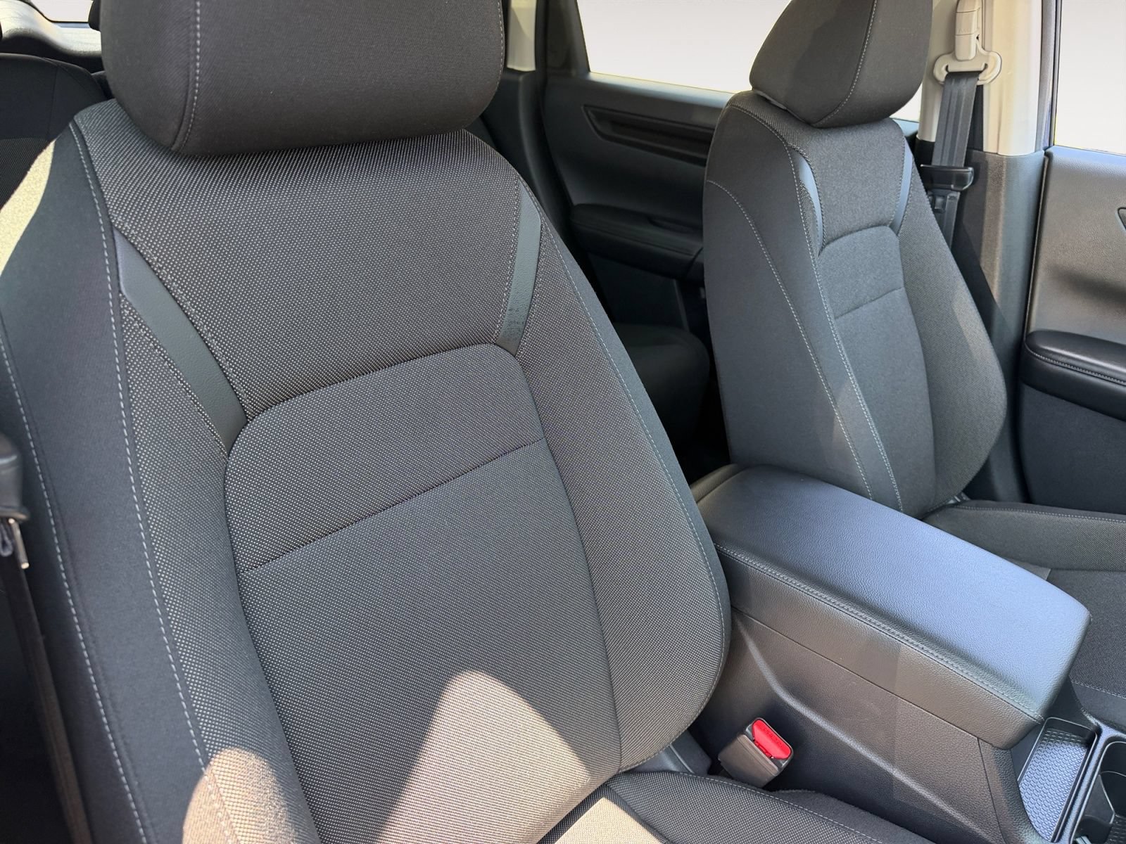 Used 2025 Honda CR-V LX image 8
