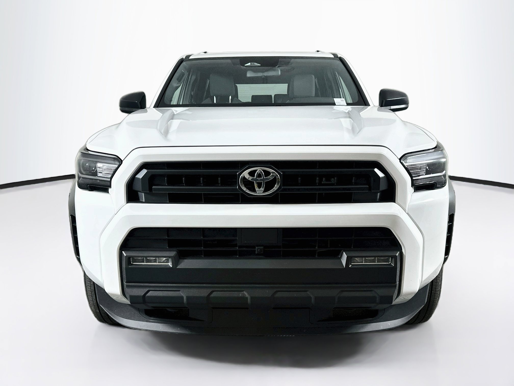 Used 2025 Toyota 4Runner SR5 AWD/4WD image 2