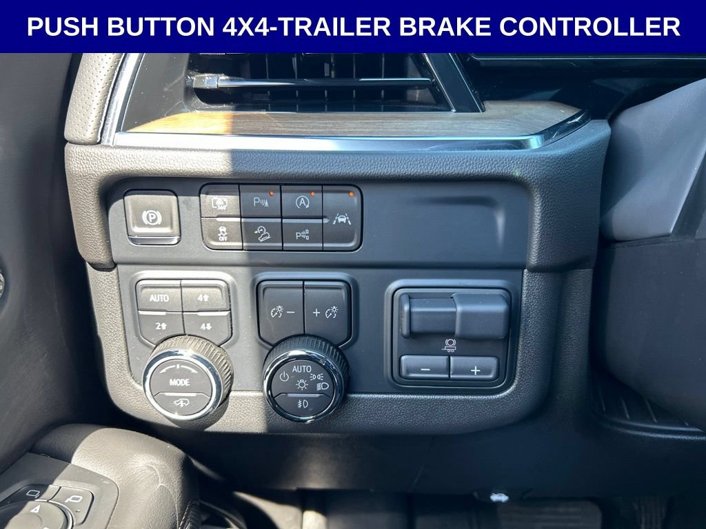 Used 2025 Chevrolet Tahoe High Country AWD/4WD image 19