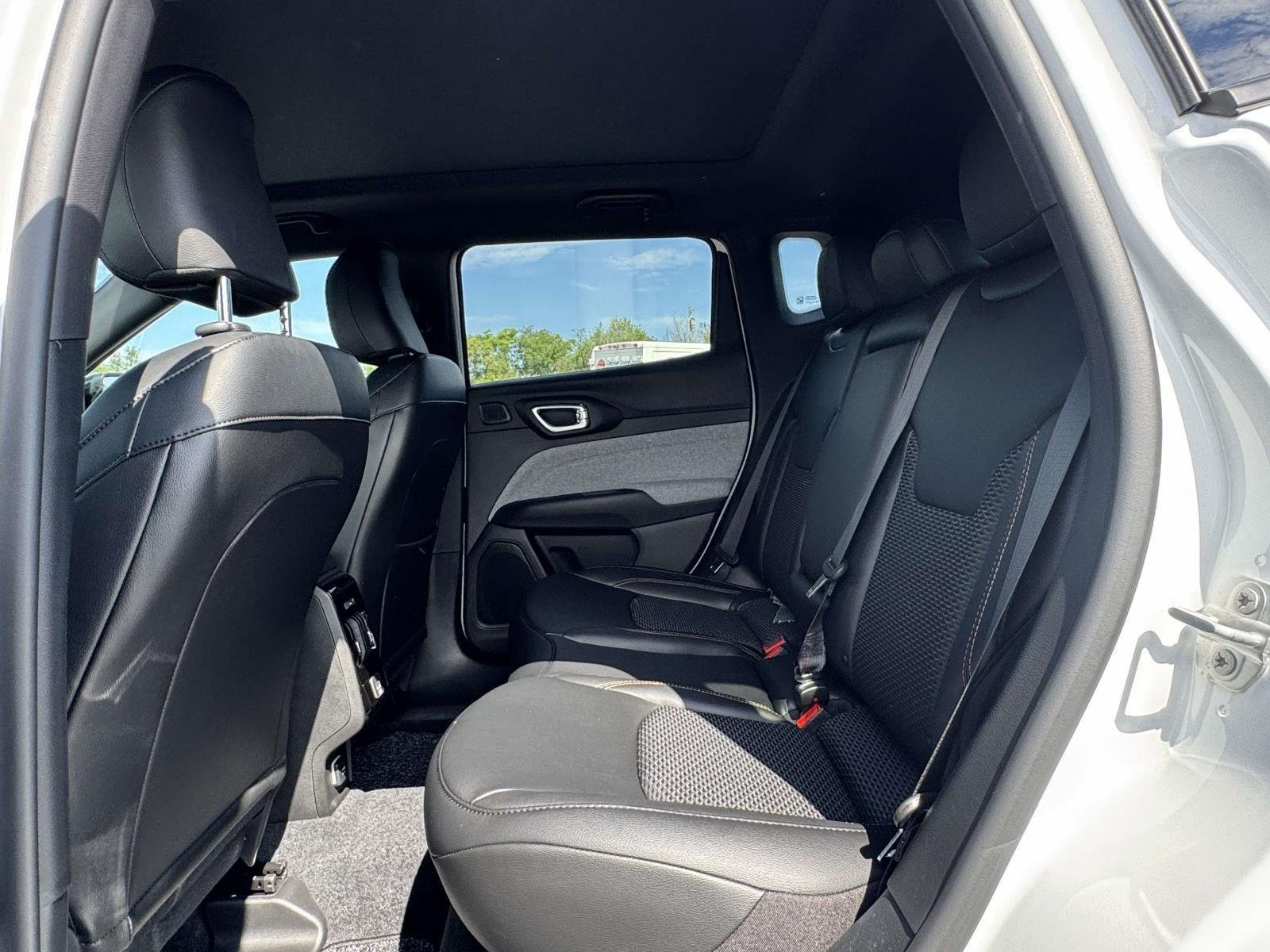 New 2026 Jeep Compass Latitude AWD/4WD image 19