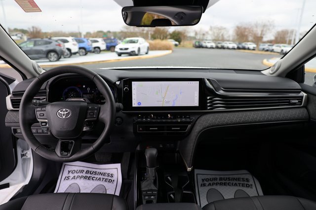 Used 2025 Toyota Camry XLE image 11