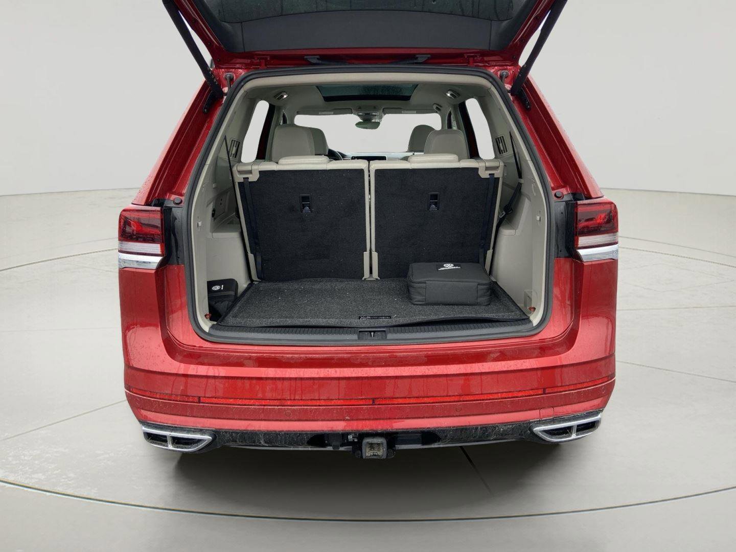 Used 2025 Volkswagen Atlas SEL Premium R-Line AWD/4WD image 32