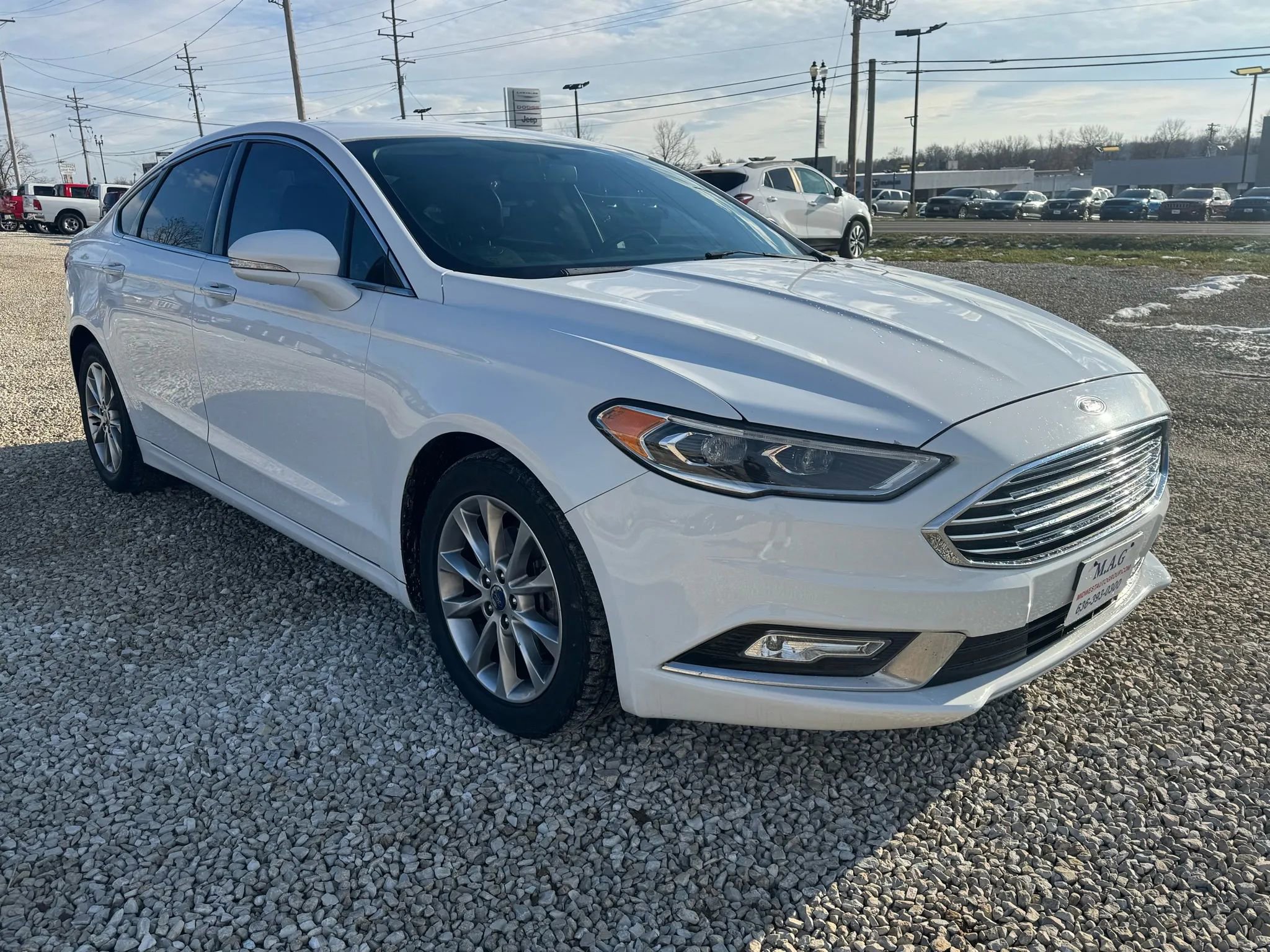 Used 2017 Ford Fusion SE w/ Fusion SE Technology Package image 7