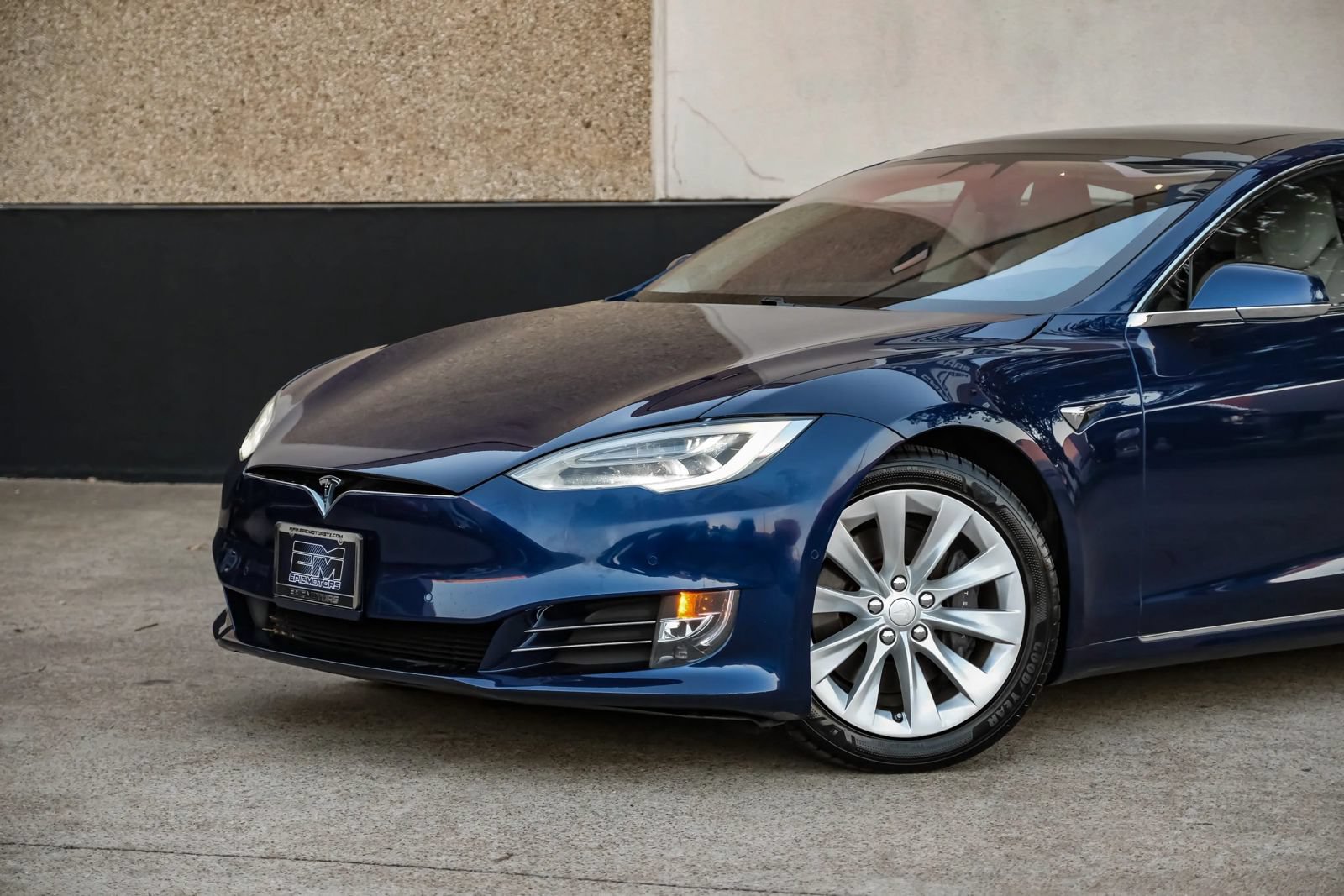 Used 2018 Tesla Model S 75D AWD/4WD image 3