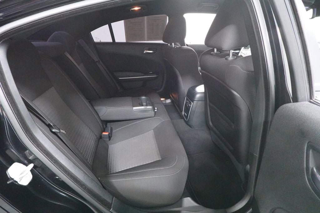 Used 2023 Dodge Charger R/T w/ Technology Group RWD image 29