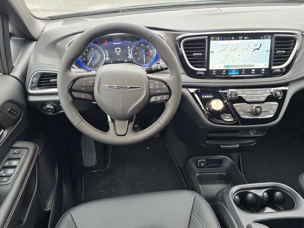 New 2026 Chrysler Pacifica Select w/ S Appearance Package FWD image 6
