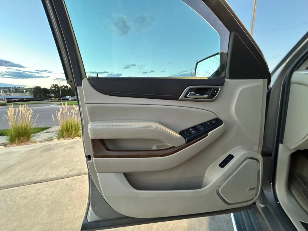 Used 2019 GMC Yukon Denali w/ Denali Ultimate Package AWD/4WD image 27