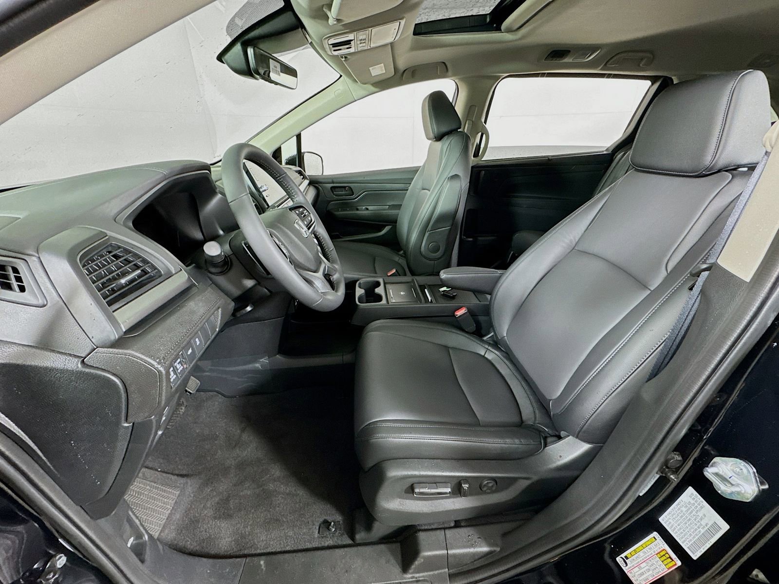 Certified 2026 Honda Odyssey EX-L image 12
