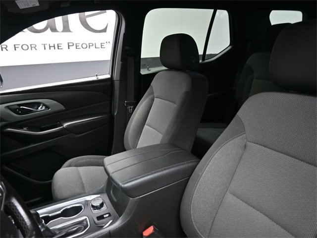 Used 2023 Chevrolet Traverse LT image 16