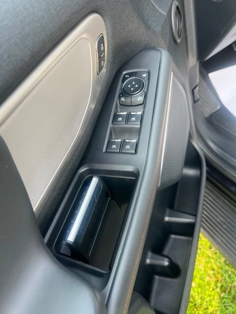 Used 2025 Ford Expedition Max Active AWD/4WD image 27
