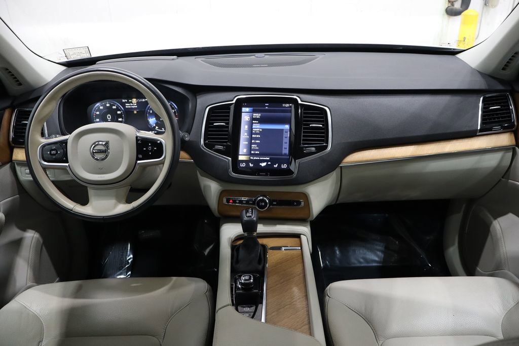 Used 2022 Volvo XC90 T6 Momentum w/ Advanced Package image 33