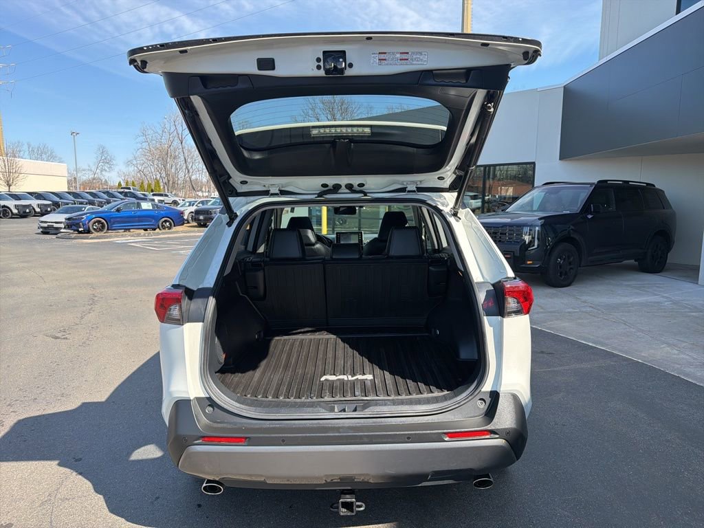 Used 2019 Toyota RAV4 Limited w/ Advanced Technology Package image 16