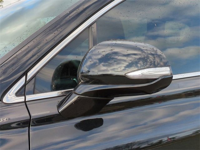 Used 2023 Hyundai Santa Fe SEL Premium w/ Cargo Package image 12