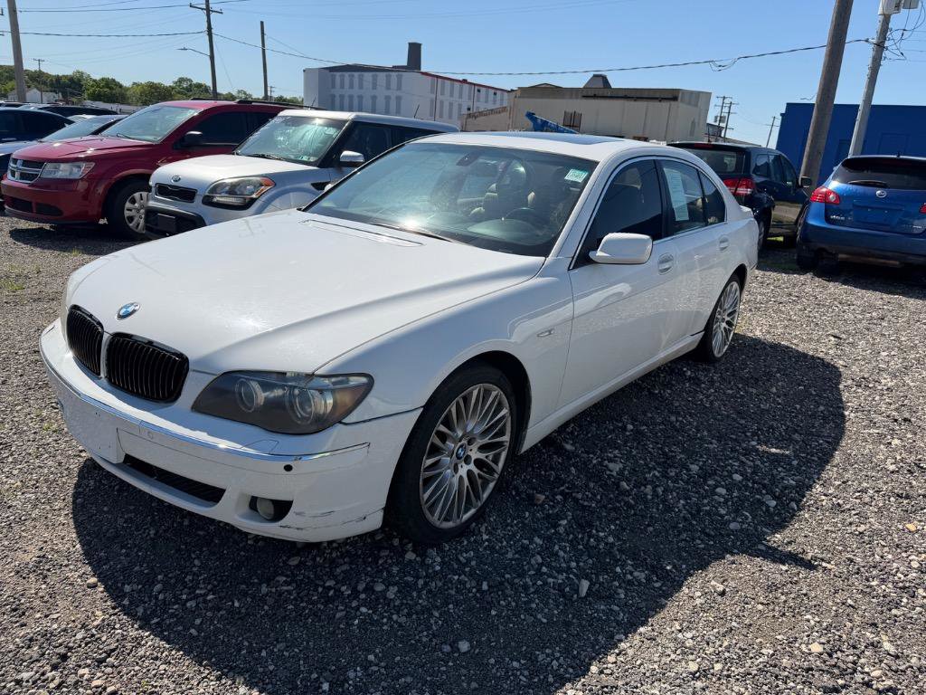 Used 2008 BMW 750i RWD image 17