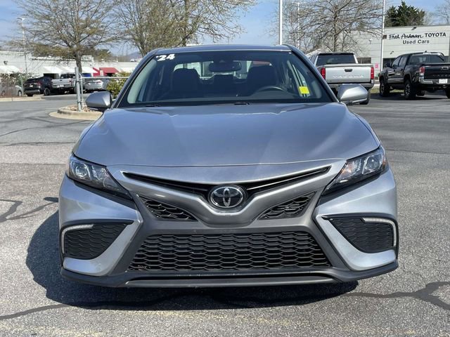 Used 2024 Toyota Camry SE w/ Convenience Package image 8