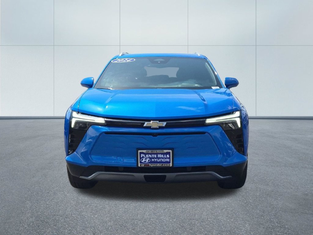 Used 2024 Chevrolet Blazer EV LT AWD/4WD image 2