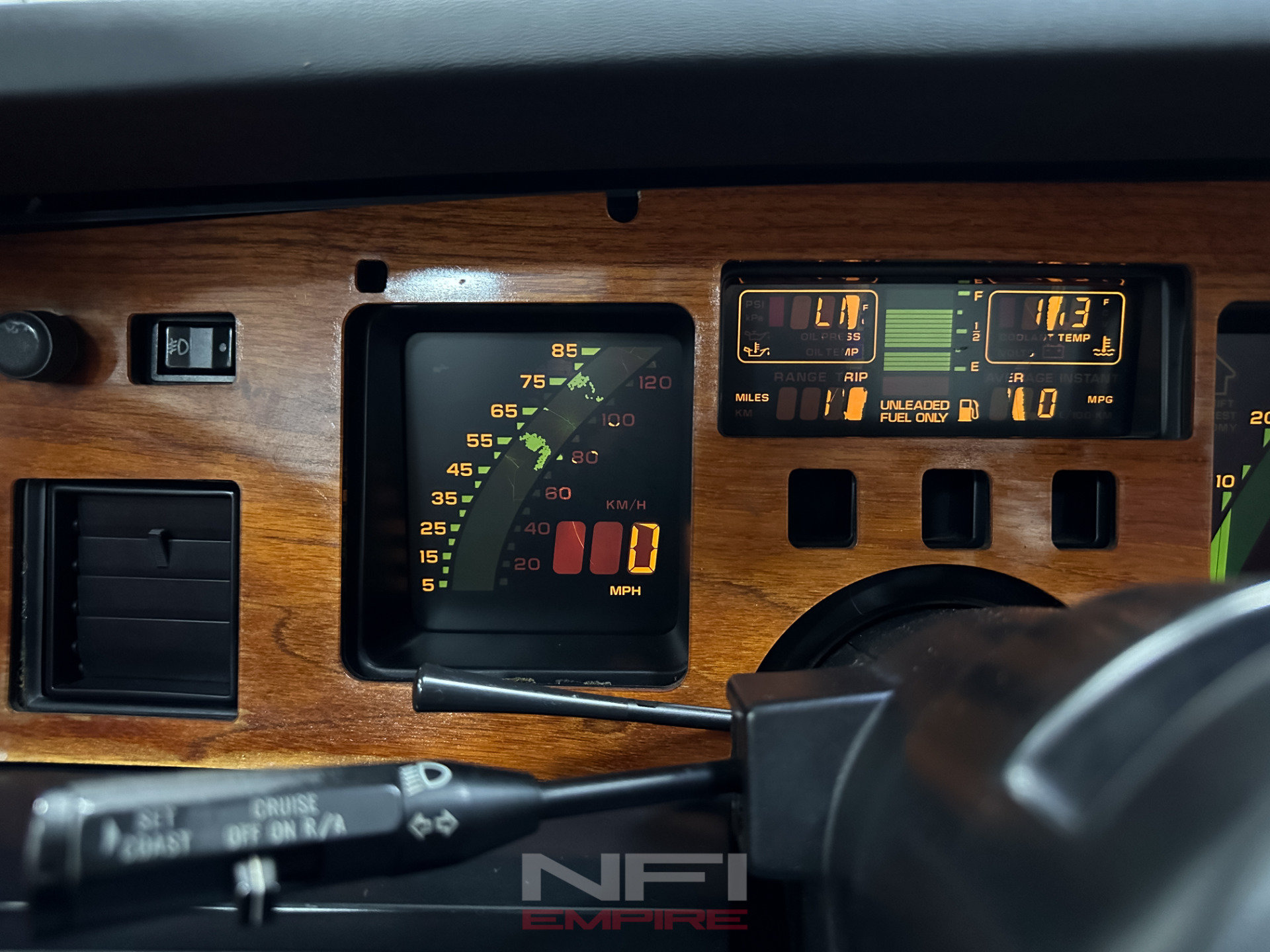 Used 1987 Chevrolet Corvette Coupe RWD image 25