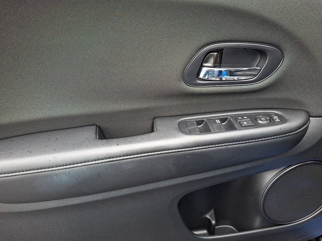 Used 2022 Honda HR-V Sport image 14