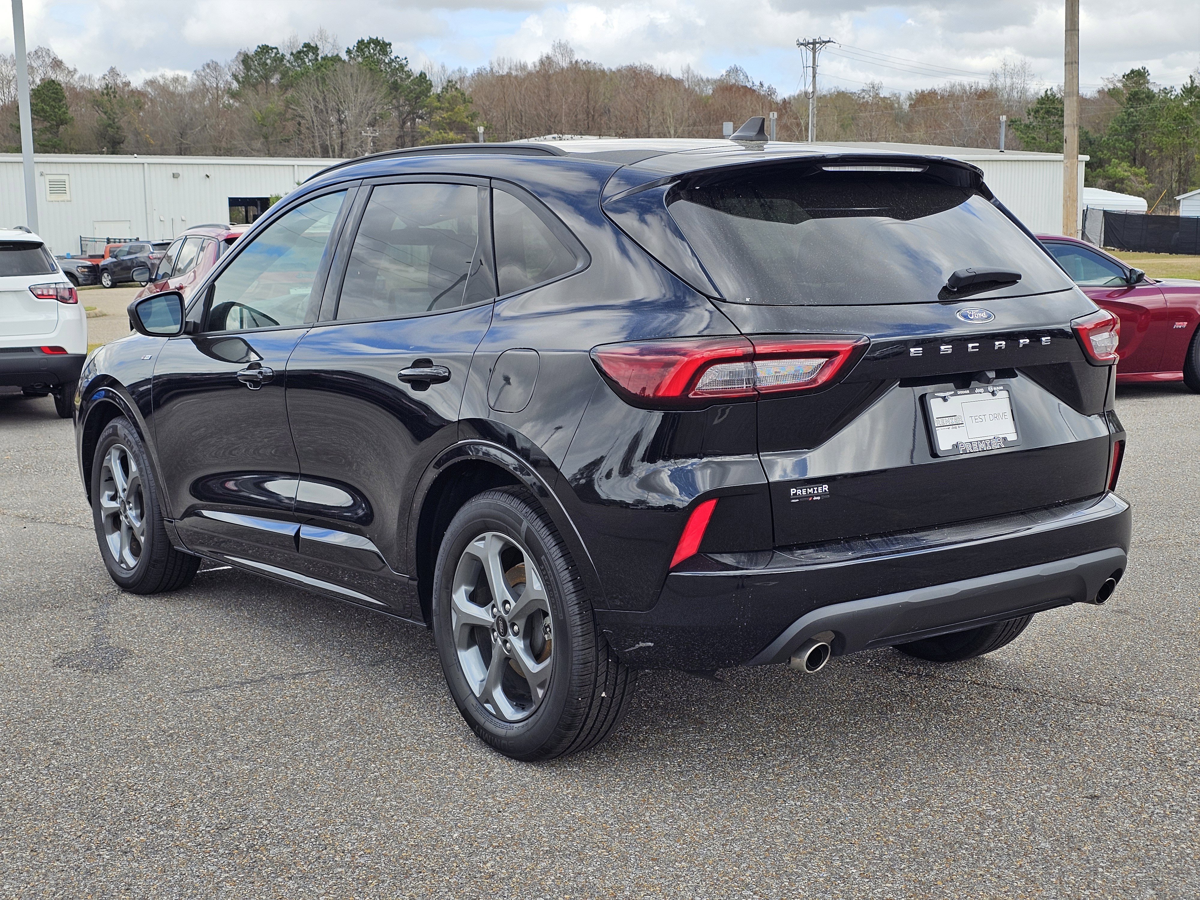 Used 2023 Ford Escape ST-Line image 13
