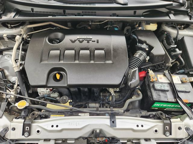 Used 2017 Toyota Corolla LE FWD image 30