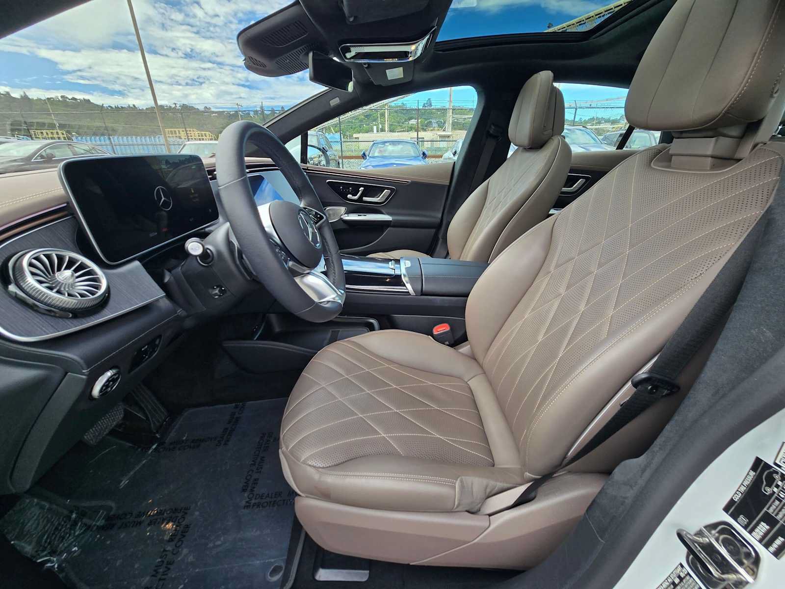 Used 2023 Mercedes-Benz EQE 500 4MATIC Sedan image 20