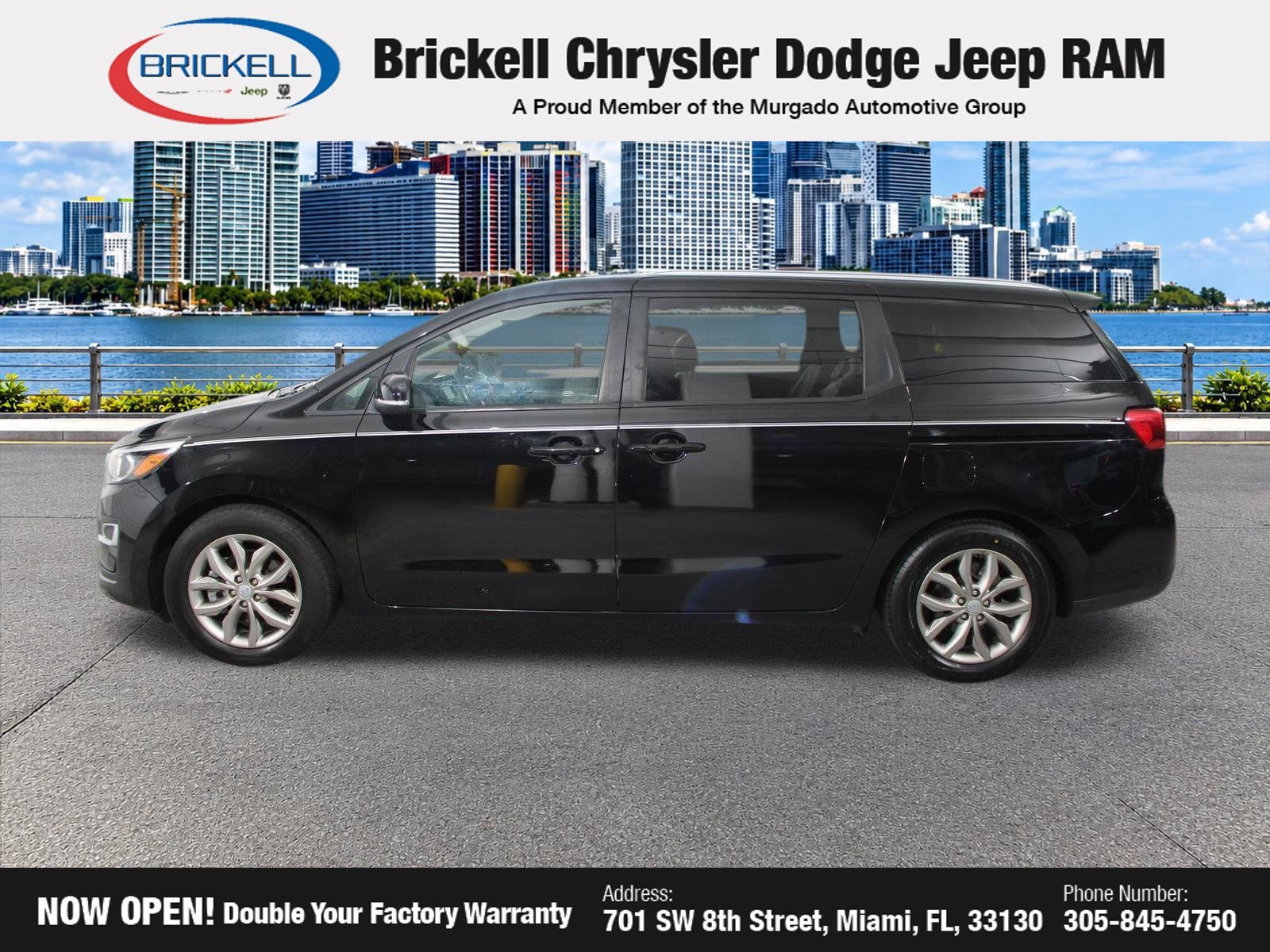 Used 2021 Kia Sedona EX FWD image 2