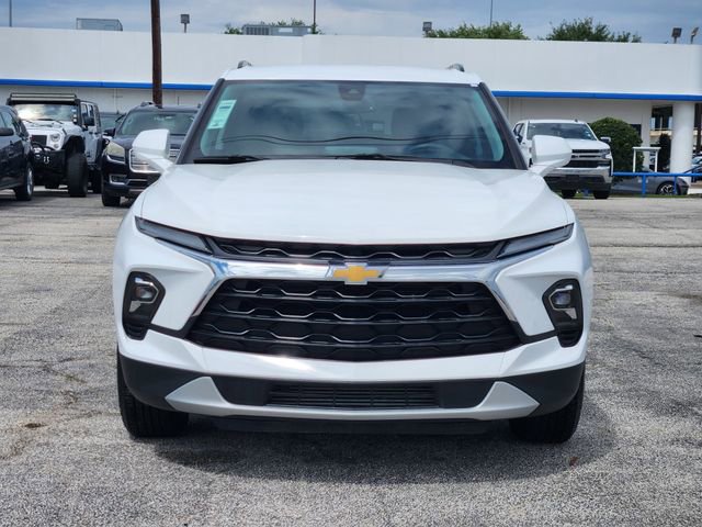 Used 2024 Chevrolet Blazer LT w/ Convenience Package FWD image 2