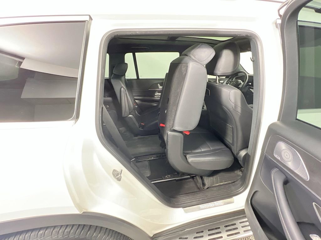Used 2020 Mercedes-Benz GLS 450 4MATIC image 30