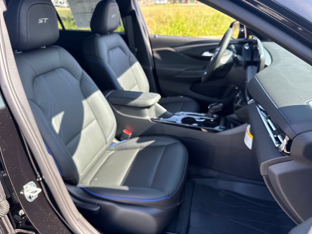 New 2026 Buick Envista Sport Touring w/ Convenience I Package FWD image 11