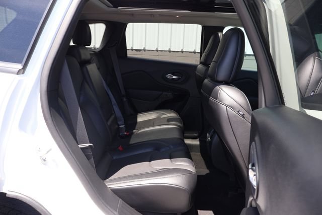 Used 2023 Jeep Cherokee Altitude Lux w/ Lux Elite Package AWD/4WD image 25