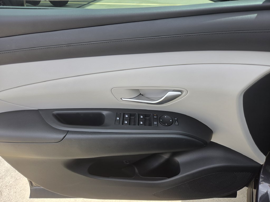 Used 2025 Hyundai Tucson Blue AWD/4WD image 14