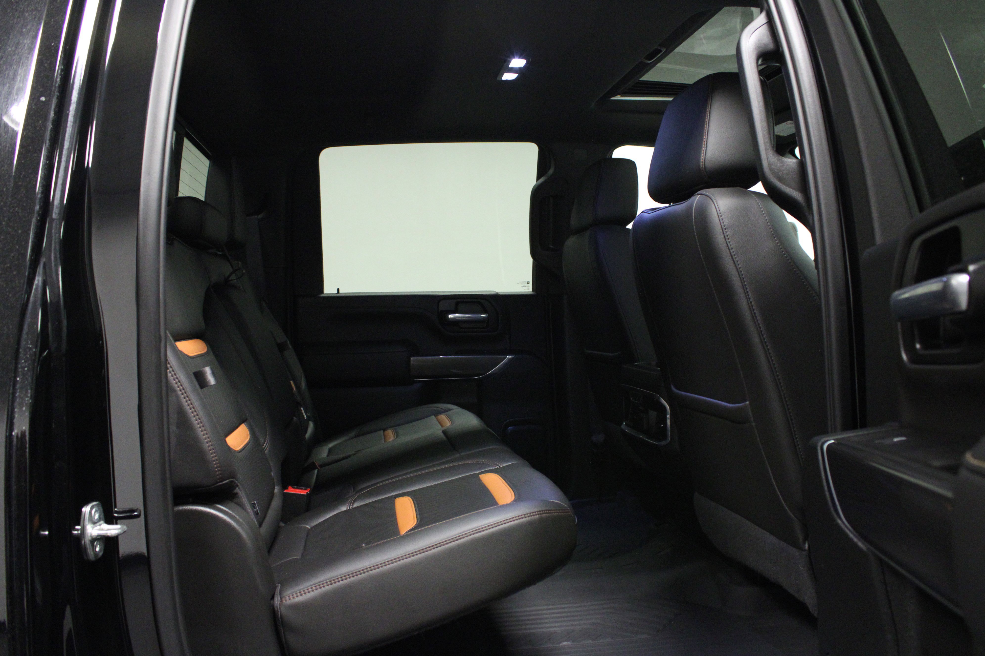 Used 2020 GMC Sierra 2500 AT4 w/ AT4 Premium Package image 15