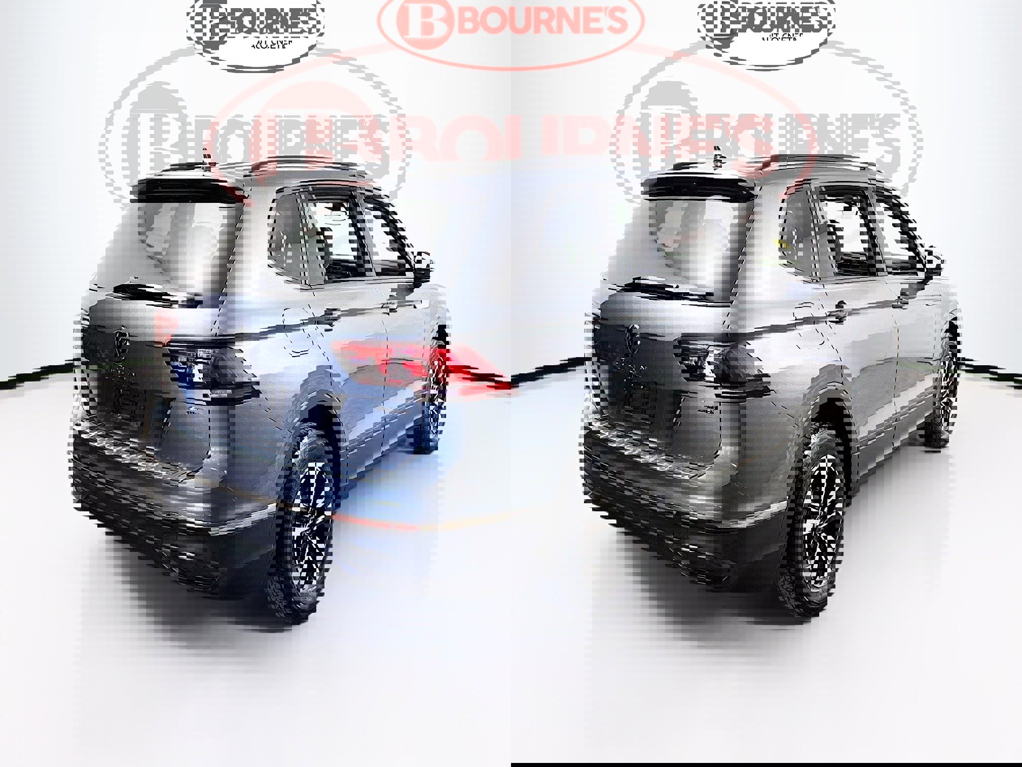 Used 2023 Volkswagen Tiguan S w/ Driver Assistance Package image 9