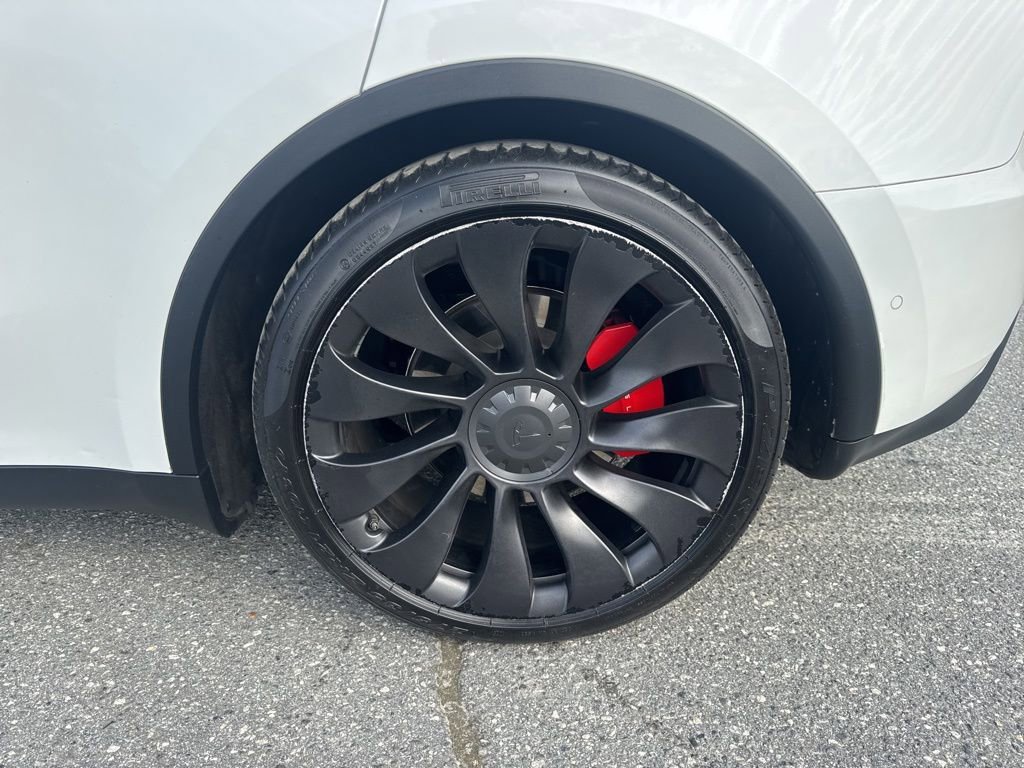 Used 2022 Tesla Model Y Performance image 34