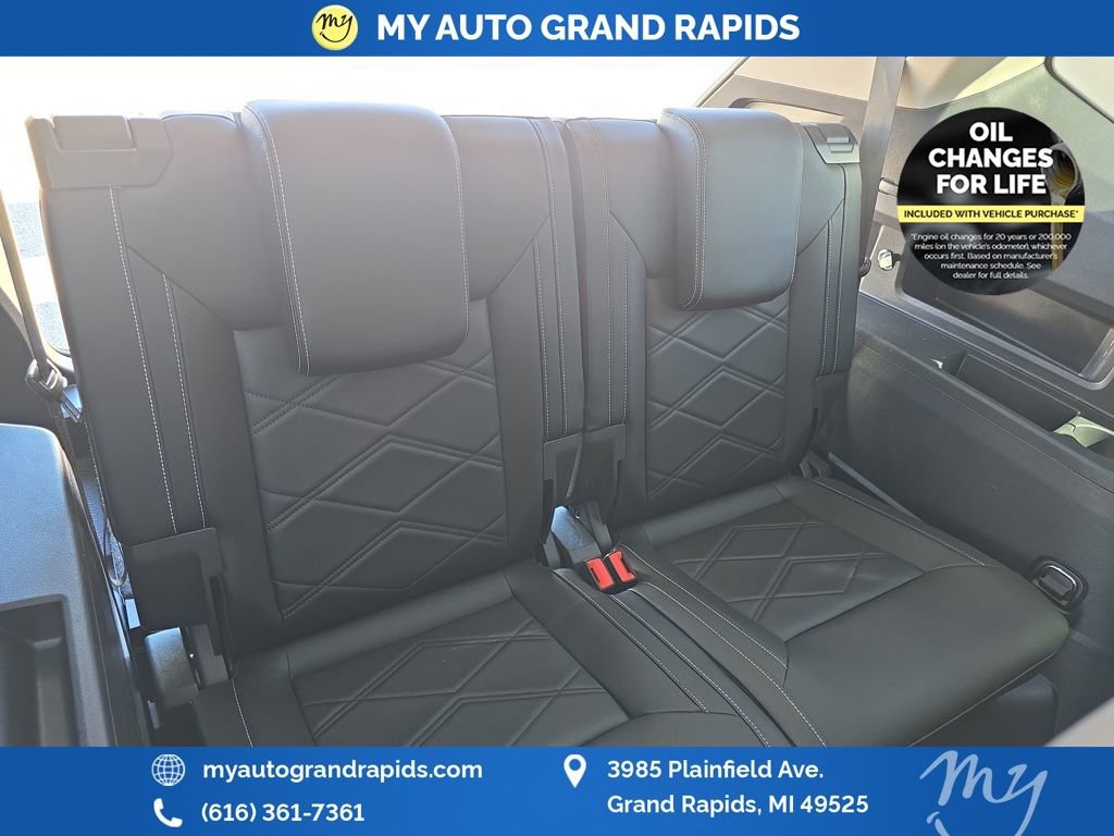 Used 2025 Volkswagen Atlas SE image 22
