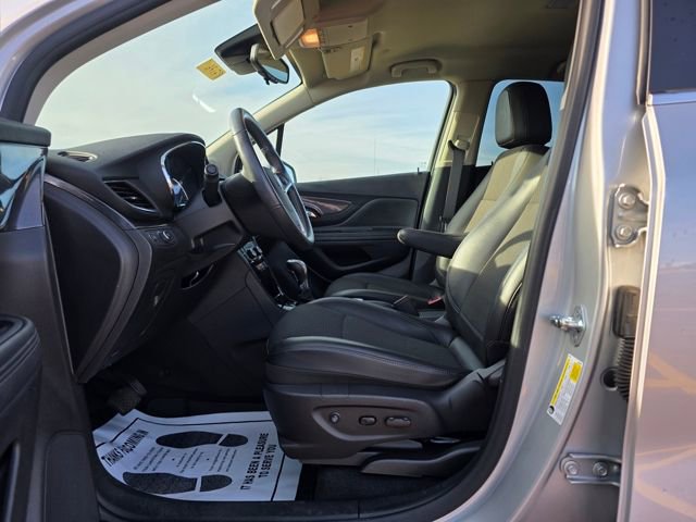 Used 2021 Buick Encore Preferred w/ Safety Package II image 7