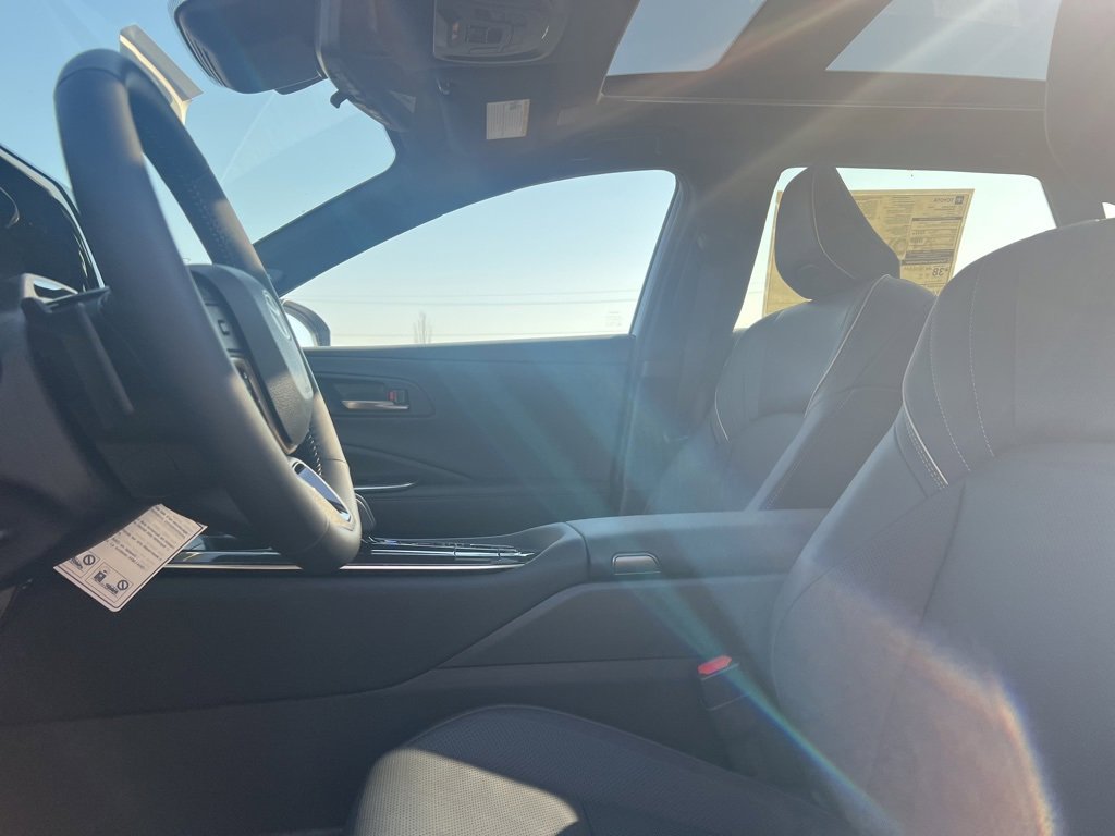 New 2025 Toyota Crown Signia image 24