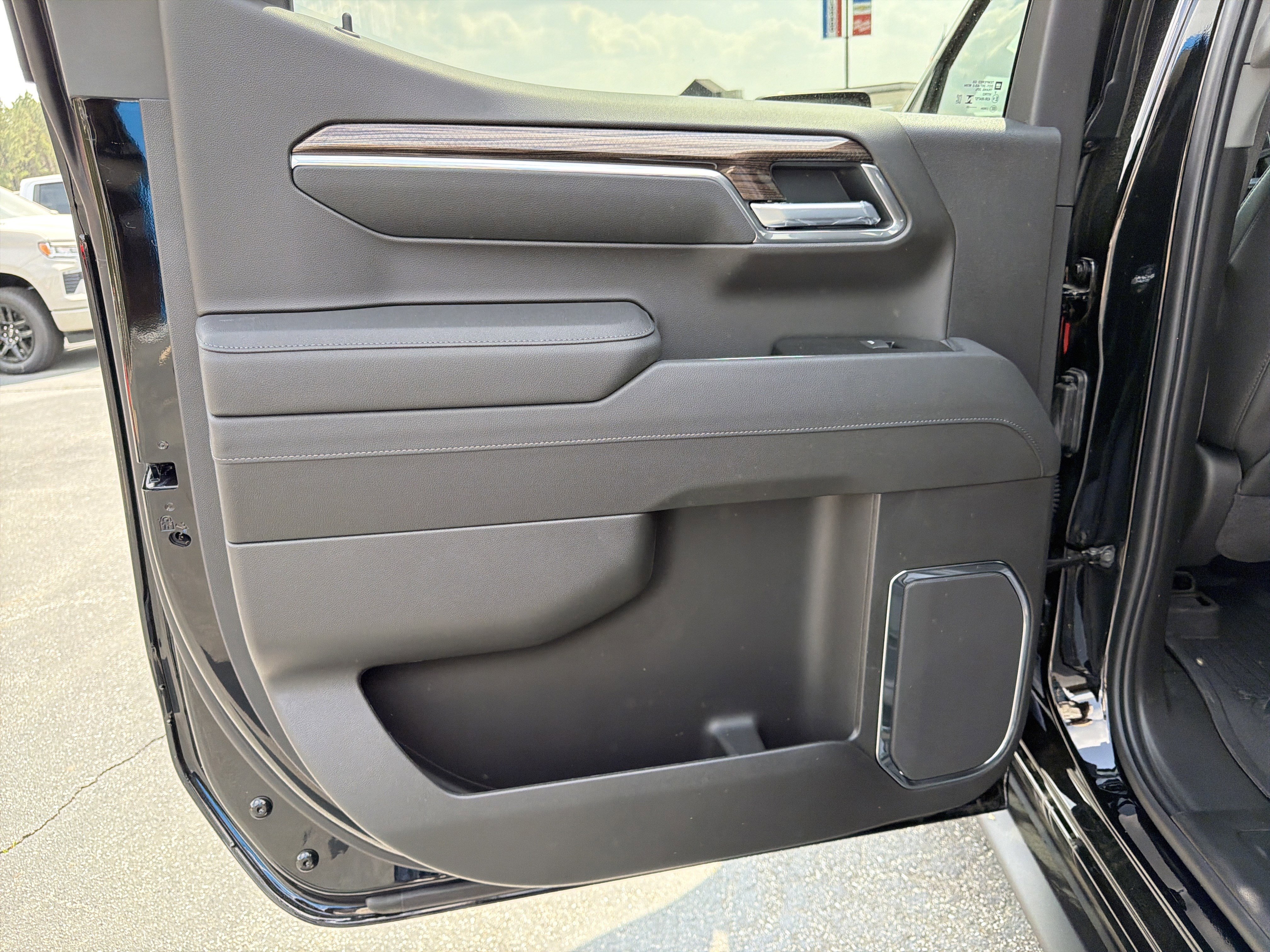 New 2026 Chevrolet Silverado 1500 LT Trail Boss w/ Safety Package image 19