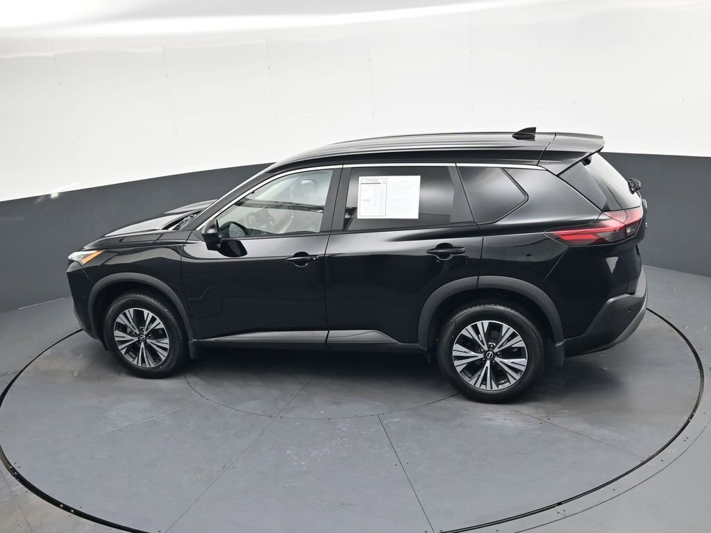 Used 2023 Nissan Rogue SV image 32