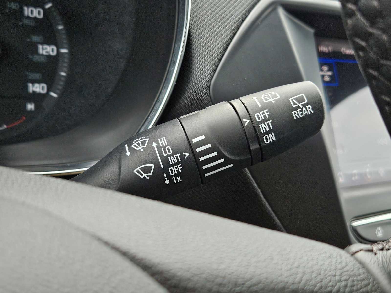 Used 2023 Chevrolet TrailBlazer ACTIV FWD image 25