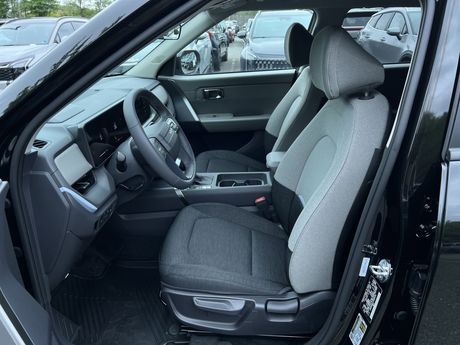 New 2027 Kia Seltos LX FWD image 18