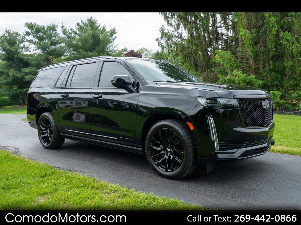 Used 2023 Cadillac Escalade ESV Sport Platinum AWD/4WD image 1