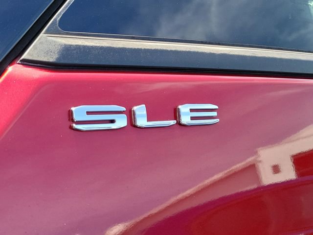 Used 2022 GMC Terrain SLE FWD image 10
