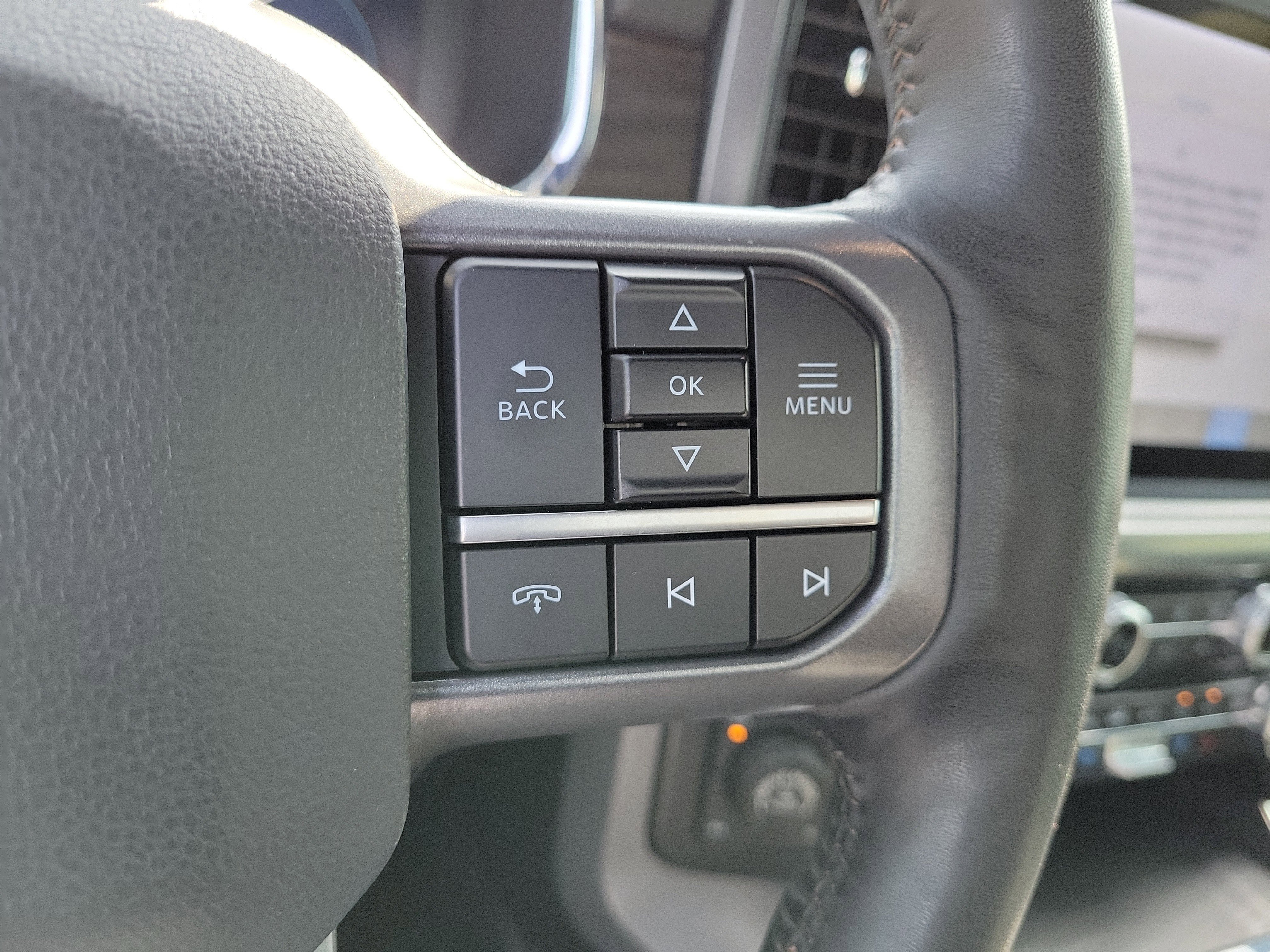 Used 2024 Ford F150 Lariat w/ FX4 Off-Road Package image 21