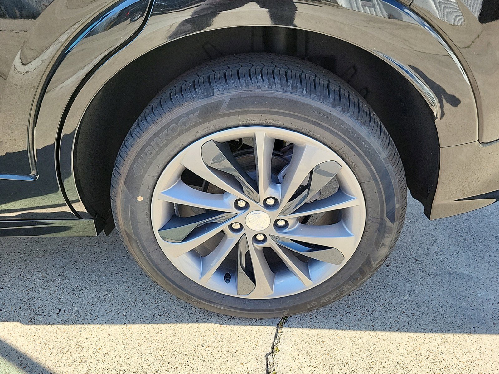 Used 2023 Buick Encore GX Select w/ Sport Touring Package image 25