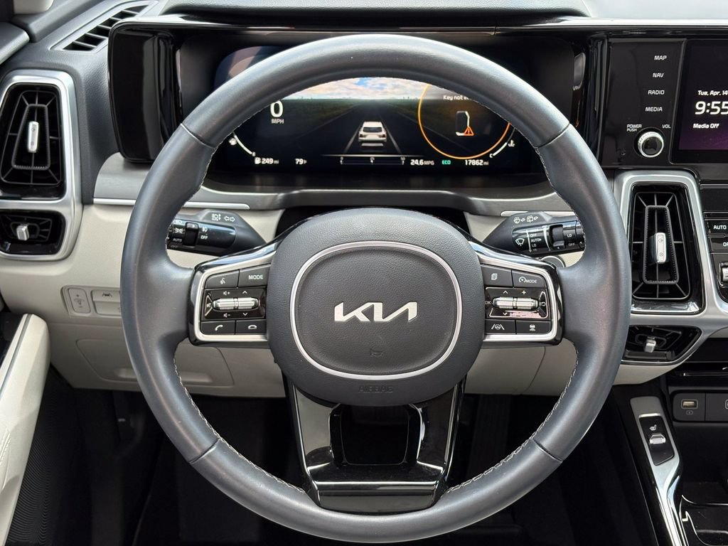 Certified 2023 Kia Sorento SX FWD image 29